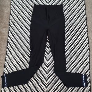 Zoned in Tight 27” sz 6 lululemon NWOT